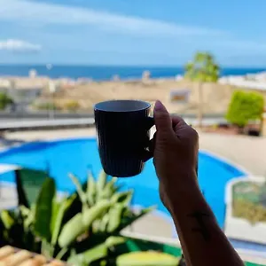 Golden Ocean View & Pool Appartamento